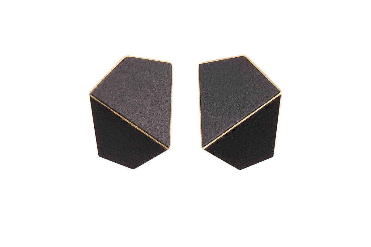 Lisa Kroeber Jewellery Folded Wide Earrings, photo 18