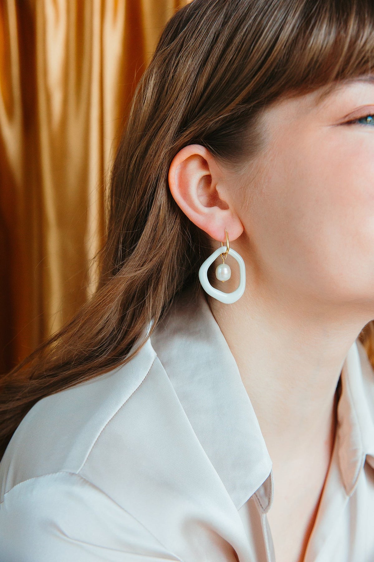Rozenthal Arp Pearl and Porcelain Hoops - White