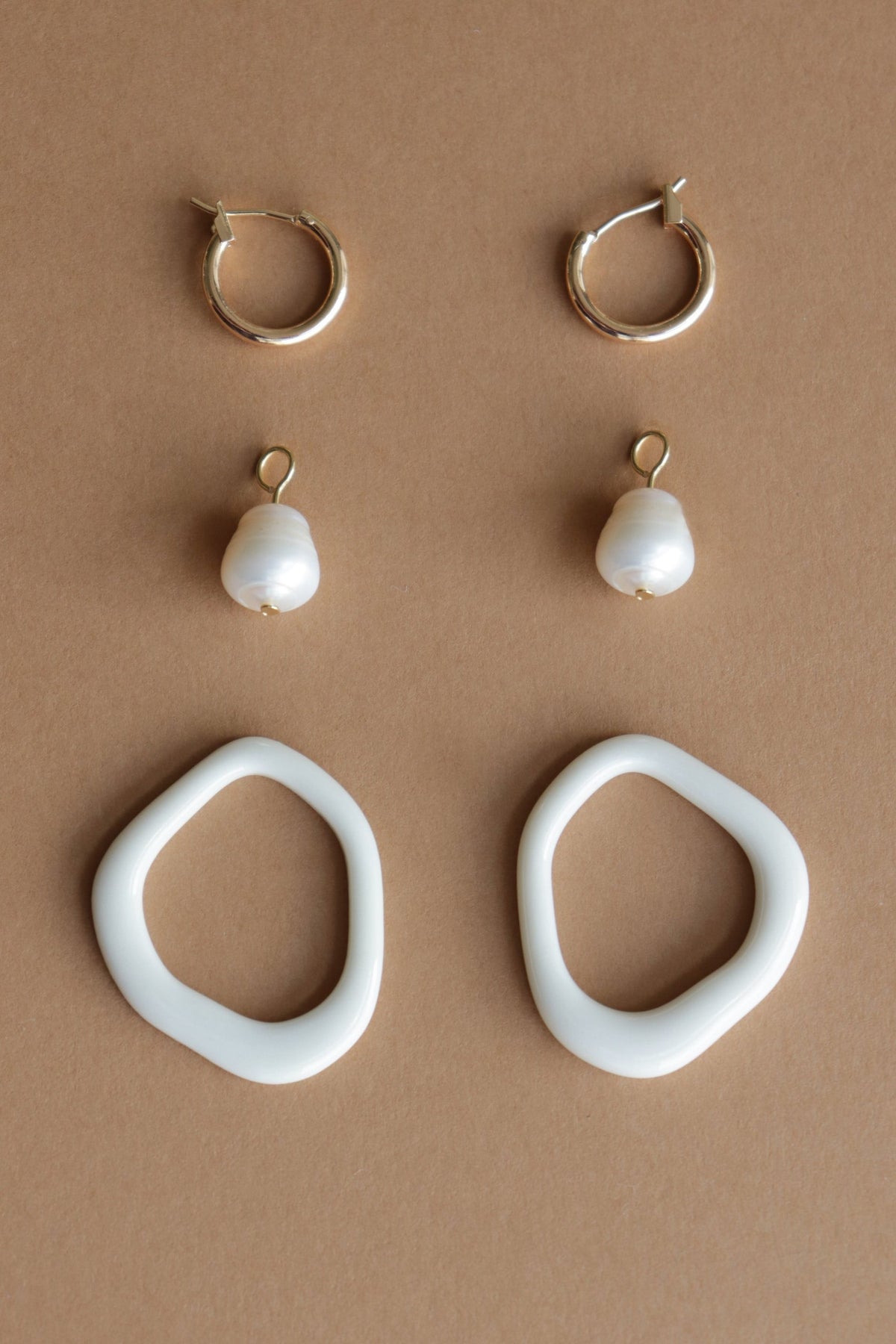 Rozenthal Arp Pearl and Porcelain Hoops - White, photo 4