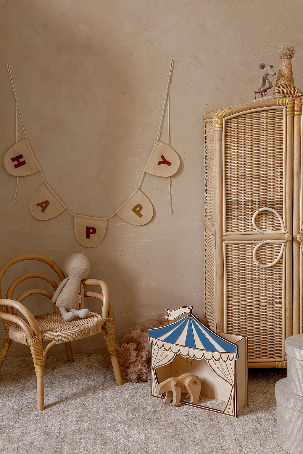 Circus Puppet Theater – Wooden Wall Decoration