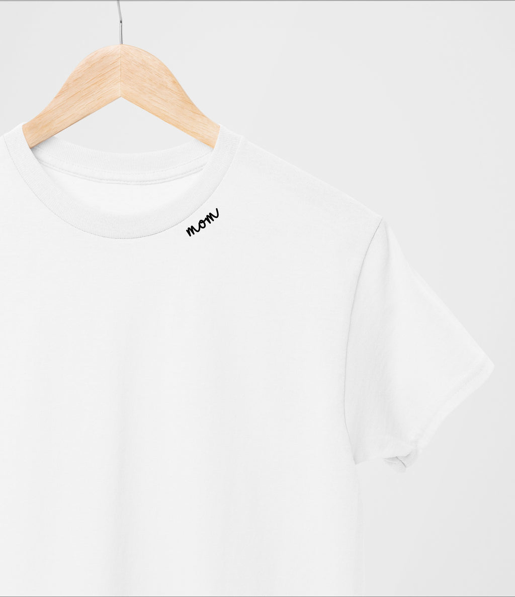 Embroidered Collar Organic Cotton T-särk "Mom"