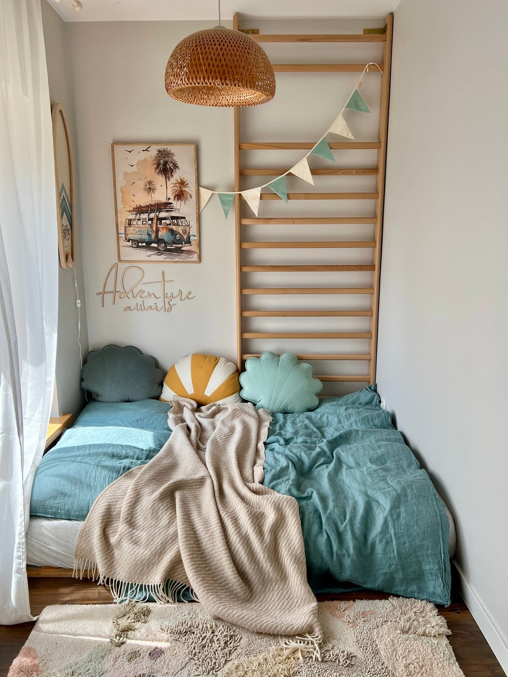 Wooden Wall Sign - Adventure Awaits